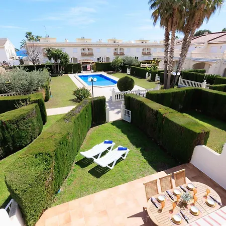 Holiday home Uhc Residencial Cristal *