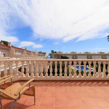Uhc Residencial Cristal Holiday home *