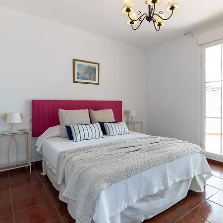 Holiday home Uhc Residencial Cristal *